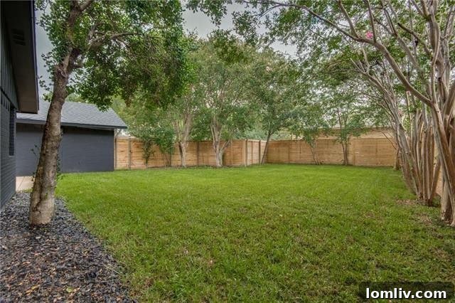 Dallas Open House Gems Await Your Discovery This Weekend 12 Private backyard with new fence and mature trees at 3911 Antigua Drive