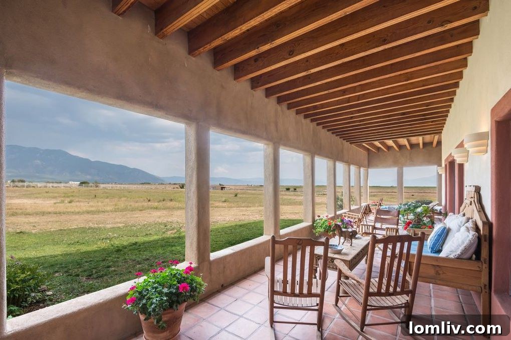 Mariposa Ranch and Equestrian Center in Taos, New Mexico - A luxury desert retreat with mountain views