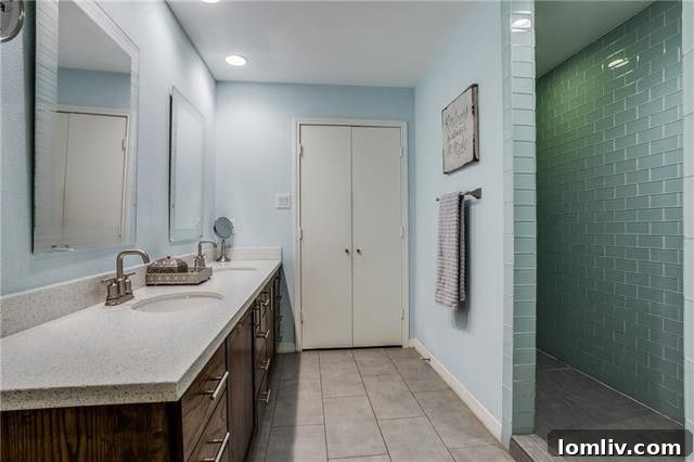 Master Bedroom with Ensuite Bathroom