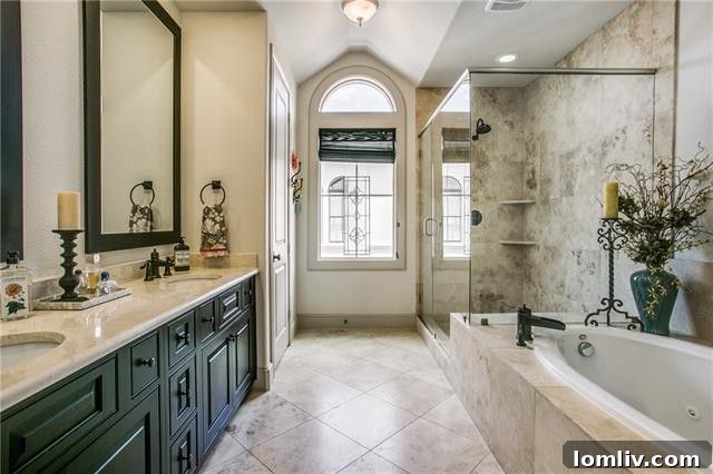 Throckmorton Townhome Bathroom