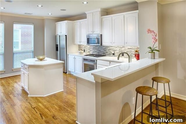 Comfortable living room with a fireplace, ideal for relaxation or hosting guests