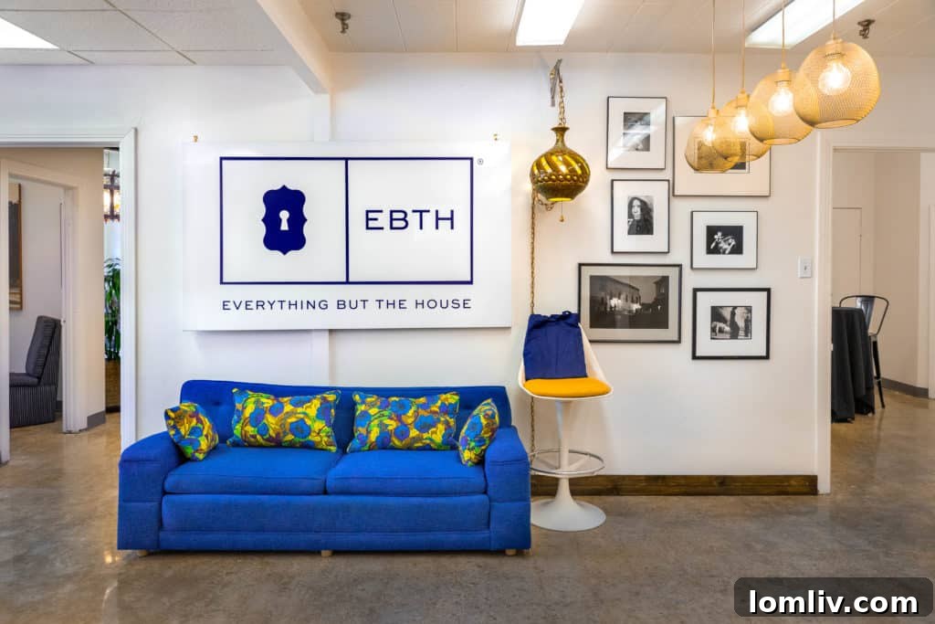 EBTH Dallas Funky Vintage Couch