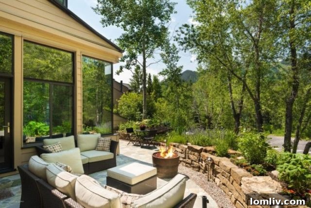 Cozy and elegant living room in an Aspen mountain retreat