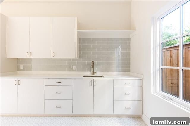 Spacious Master Bedroom at 2708 Daniel Avenue