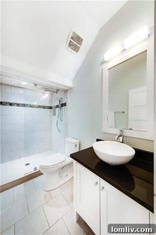 5424 Vickery Blvd - Elegant bathroom with soaking tub