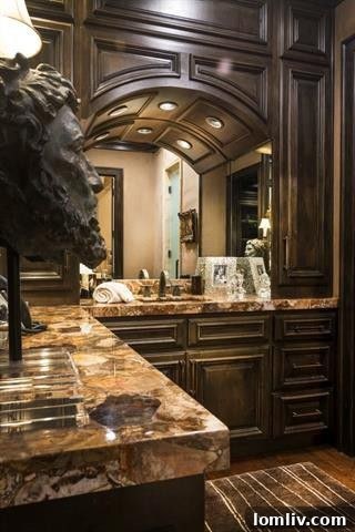 Opulent Bathroom Design in Sunnybrook Estates