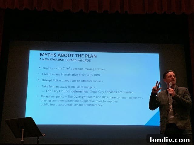 Citizens engage with DPD representatives