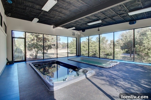 Enclosed Pool House with Hot and Cold Dipping Pools