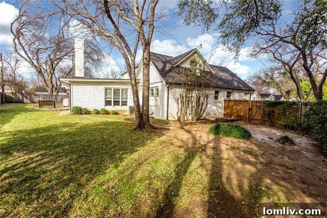 Curzon Avenue Cottage: Where Yesteryear Lives 14 Shared Jack-and-Jill Bathroom