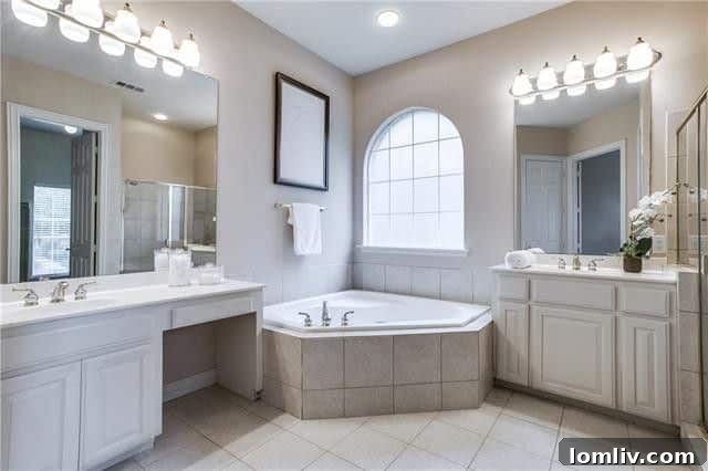 A Trio of Distinctive Las Colinas Casas 8 Hackberry Estate Luxurious Master Bathroom