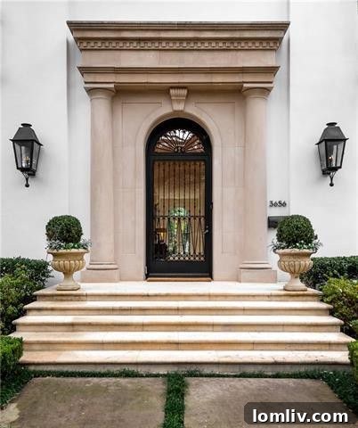Highland Park Luxury Home Entryway