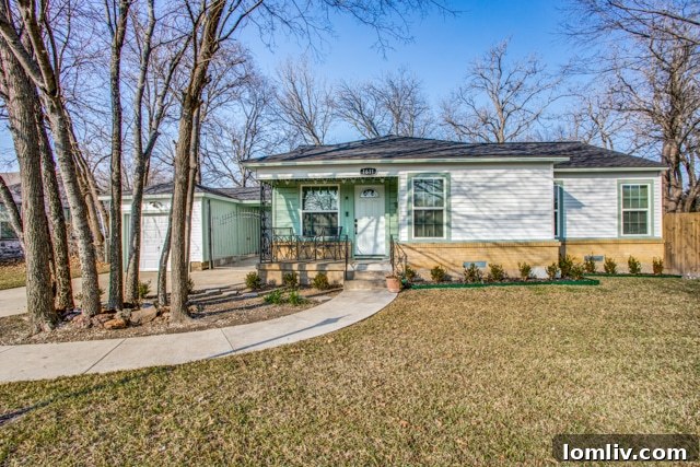 Casa View Classic's Timeless Revival 2 Captivating Midcentury Home in Dallas, TX - Exterior View 1