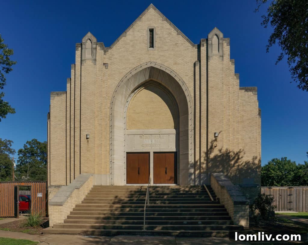 Formerly Winnetka Heights Baptist Church, now an arts and education center.