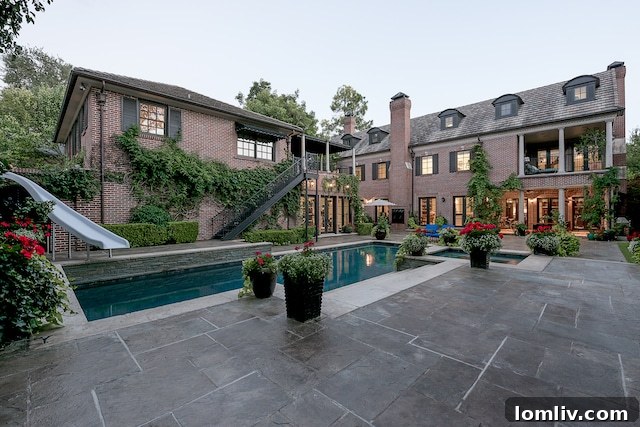 VECTORTRY3608-Lexington-daylight-exterior