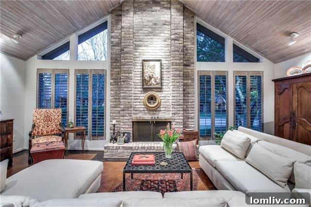 New And Notable Homes With Pools And Valley Views In Northwood Hills 5 Midcentury Modern Dallas Home Living Area