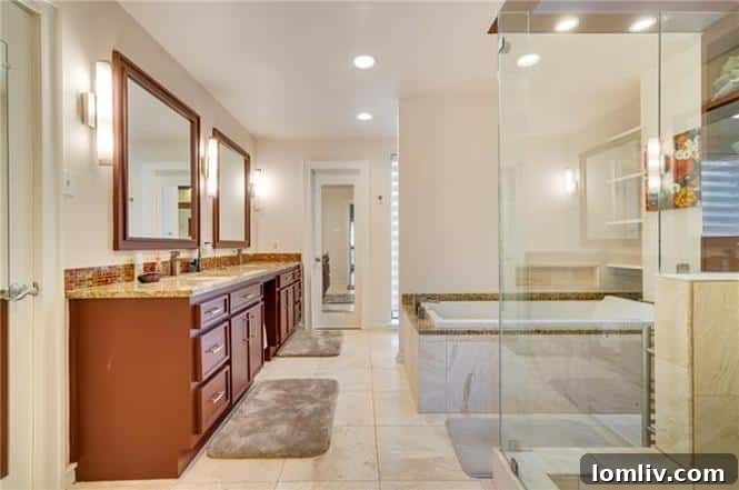 Bent-Oak2 - Luxurious Master Bathroom