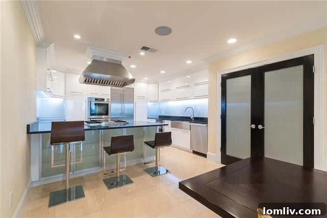 Highland Park Condo Living Area