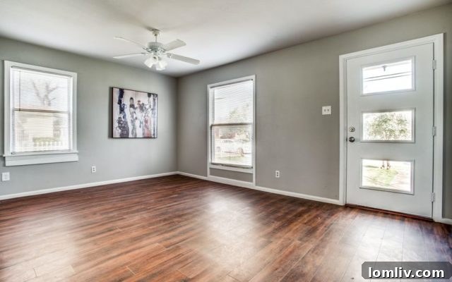 Spacious front yard and well-maintained facade of the 2812 Canary Drive home.