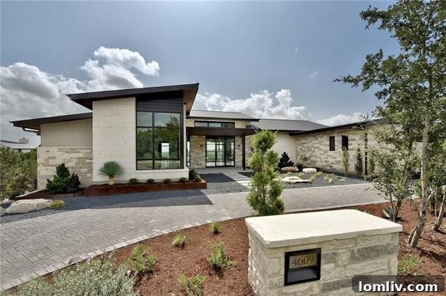 Stunning contemporary Austin home exterior overlooking the Fazio Canyons Golf Course and Texas Hill Country