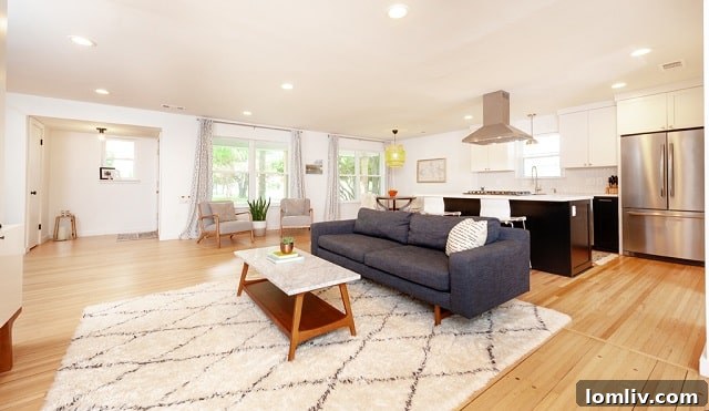 Bright and Spacious Open Concept Living Area