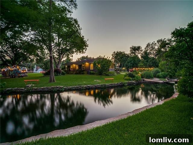 Casa View Haven: Explore the Unexpected 3 Creekside Home Interior View