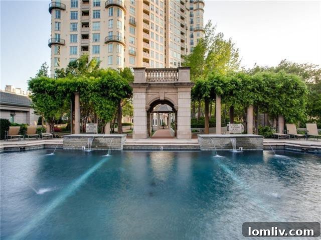 Luxury Dallas Condo with Lee Park Views