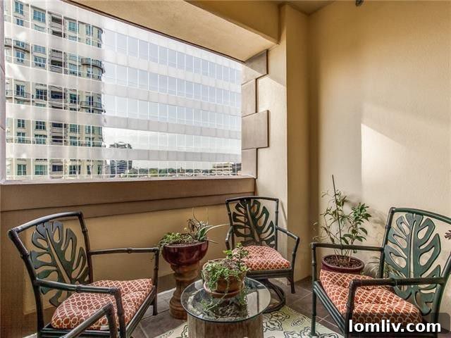 Rooftop Pool and Fitness Center Dallas