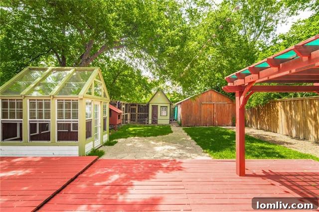 Unique Backyard Features of a Dallas Cottage