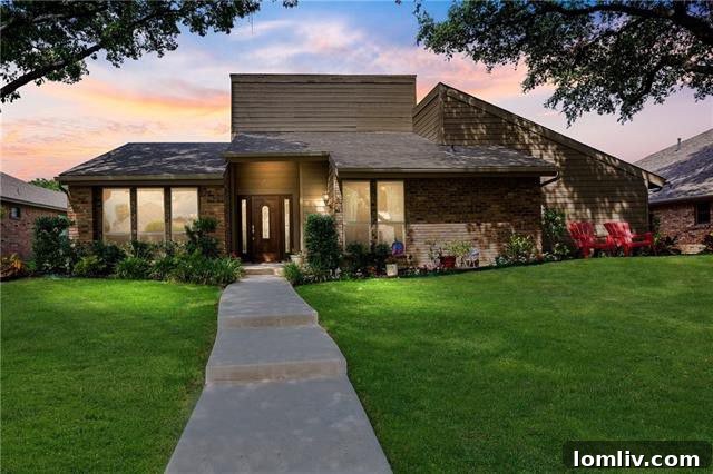 A Car Lover's Dream Home in Richardson's Cottonwood Creek Estates 2 Valley1