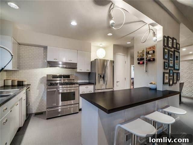 Charming Mid-Century Modern architecture with mature trees in Forest Hills, Dallas