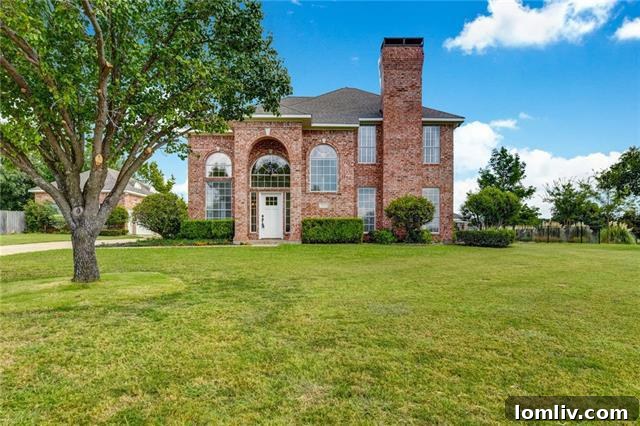 Charming exterior of 1324 Willow Lane, Farmersville TX