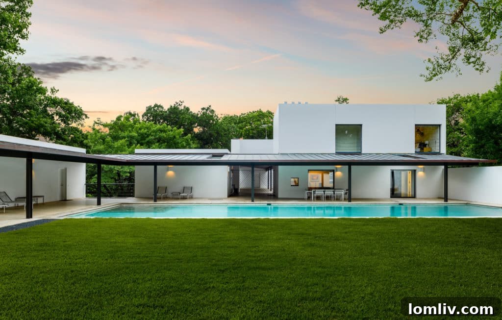 Edward Larrabee Barnes' Signature Modern Estate in Preston Hollow 2 Luxurious Modern Home by Edward Larrabee Barnes in Dallas