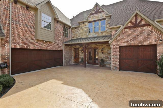 Argyle-Caliber Home Frontage