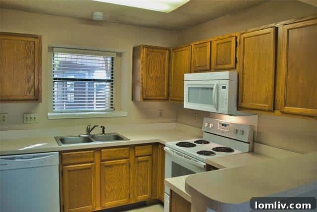 Cozy dining room with vaulted ceiling, perfect for family meals at 1700 Wheatfield Drive