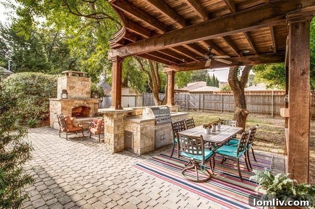 Charming Cottage on Clermont Avenue