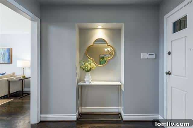Your Choice: Two Exceptional North Dallas Homes Below $600K 4 Spacious living room with vaulted ceilings in North Dallas ranch