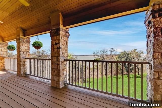 Overlook12 - Lake Whitney Patio with Fireplace