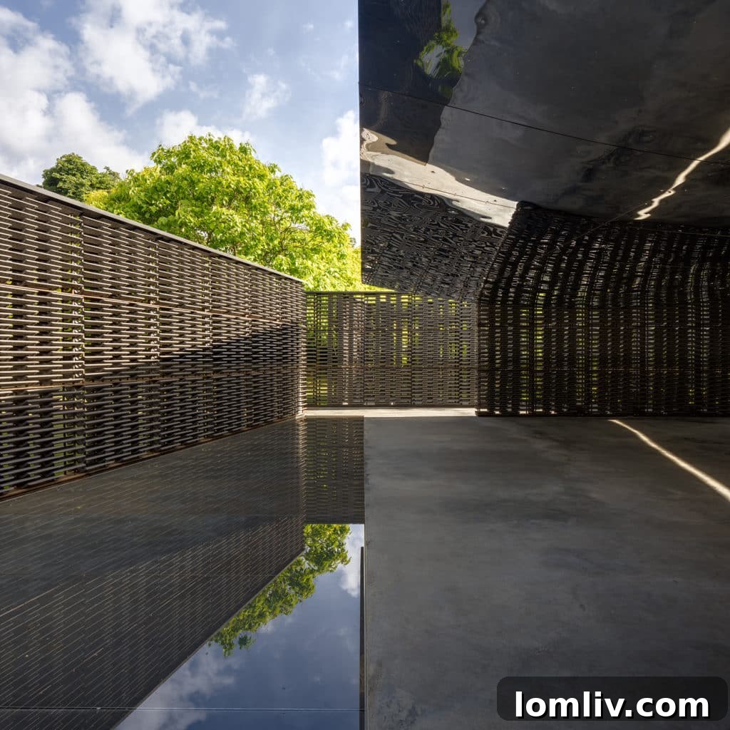 Serpentine-Pavilion-Cropped.London-England.-Courtesy-of-the-Architect-1024x1024