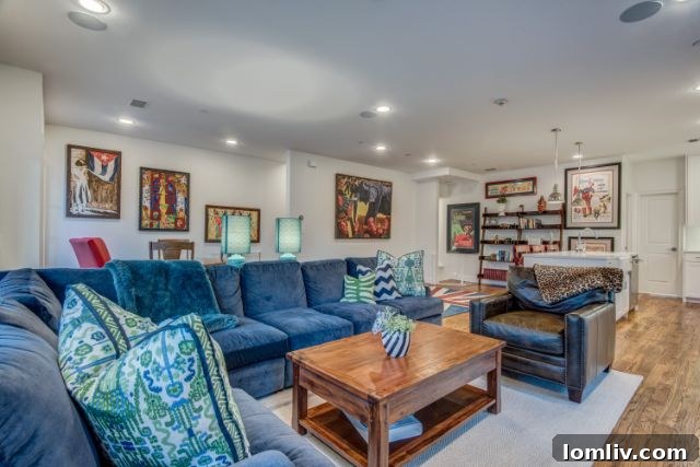 Modern and bright entrance of University Park condo