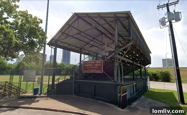 Reverchon-Ballfield