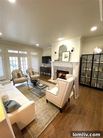 Spacious-Living-Area-4819-Lakeside-Drive