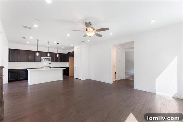 2504 Elm Place Living Area