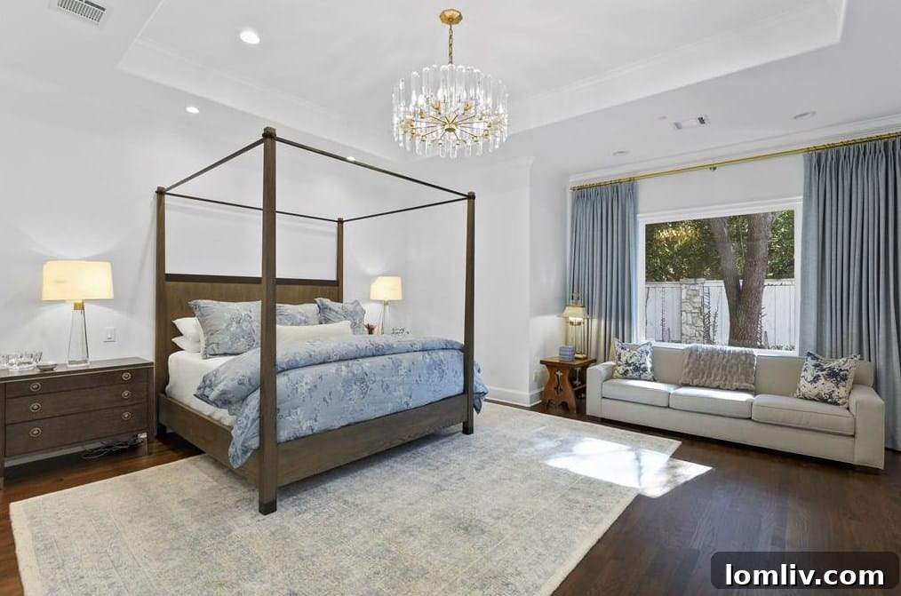 Tranquil and Luxurious Master Suite in Dallas Home