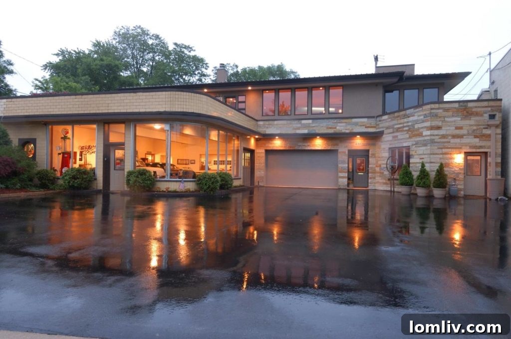 The Midcentury Modern That Transports You 3 Midcentury Modern Showroom Interior