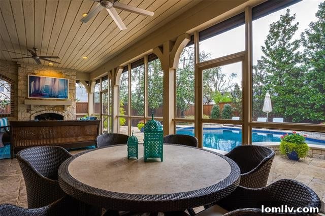 Preston Hollow Mansion: A Beauty Icon's Former Residence 16 Luxury swimming pool and spa in a private backyard