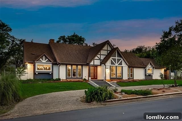Luxurious Renovated North Dallas Home Exterior