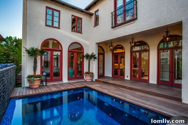 Concierge Auctions and Briggs Freeman Sotheby's Partner for Exclusive Beverly Drive Estate Auction 16 3204 Beverly Drive: Inviting Living Space