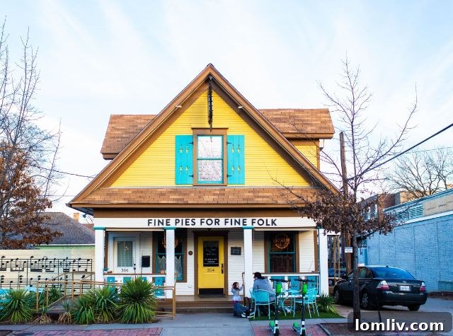 Daniel Quintana Tapped to Represent Bishop Arts' Prime Three-Story Complex 6 Contemporary bedroom with ample natural light