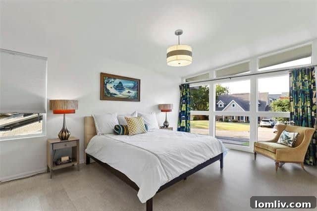 Inviting Living Area with Comfortable Seating and Natural Light