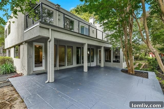 Expansive outdoor patio area, perfect for social gatherings and outdoor living